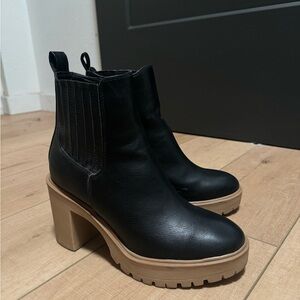 Dolce Vita Black Leather Ankle Boots with Tan Sole